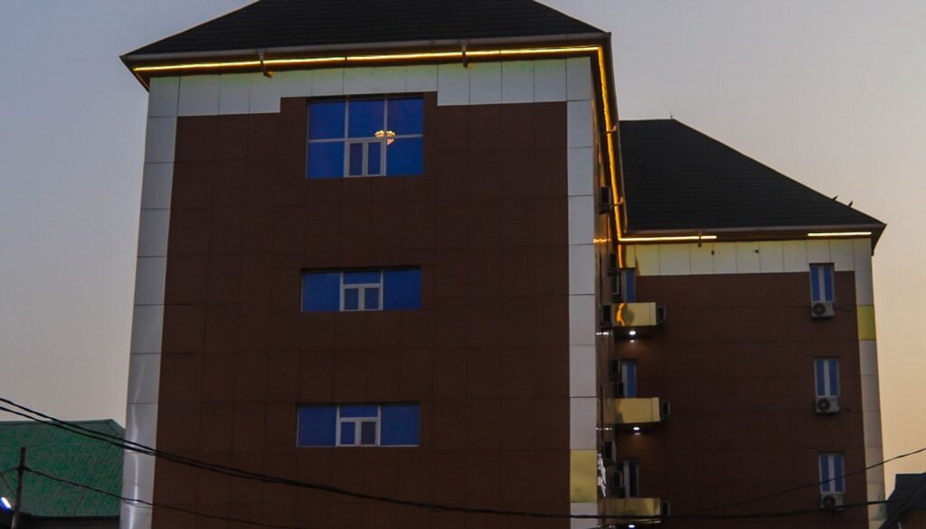 FreshLand Hotels exterior day view